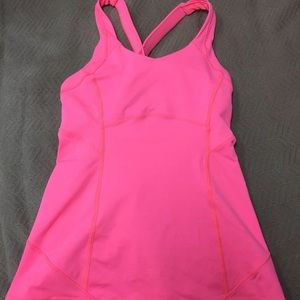 Lululemon tank size 4